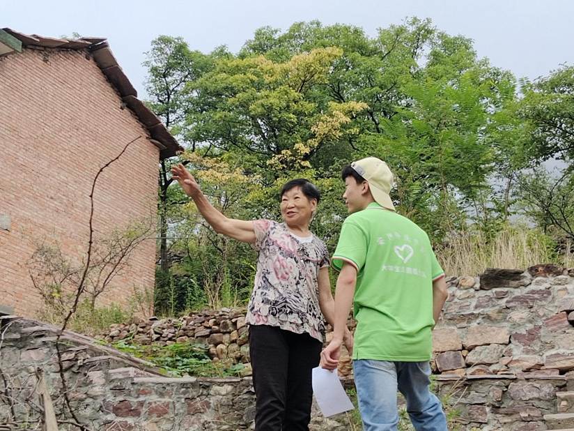崖上筑语7月20日 参观传统民居,深入居民家中了解建筑饮食等 于梦雨19562919825